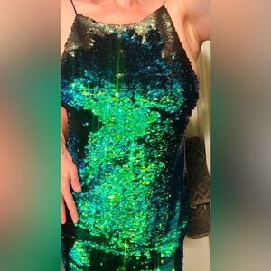 Rare ecote Black and emerald mermaid sequin mini party dress